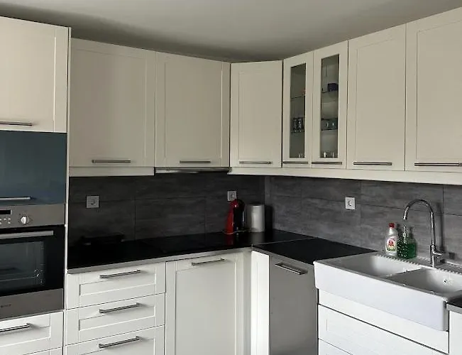 Apartamento Barewake 's Place Charming Retreat - Calm Escape *